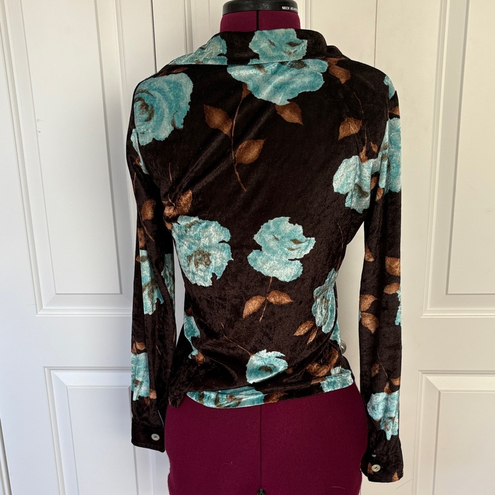 Vintage velvet button up - Picture 2 of 4